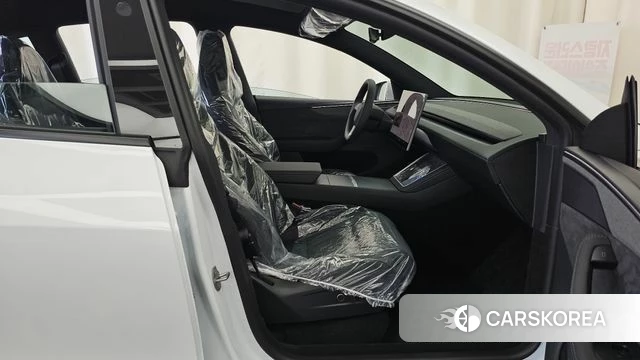 Tesla Model Y 2026 Белый из Кореи, фото 2