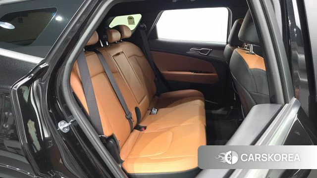 Kia Sportage 5th Generation Hybrid 2024 Черный из Кореи, фото 2