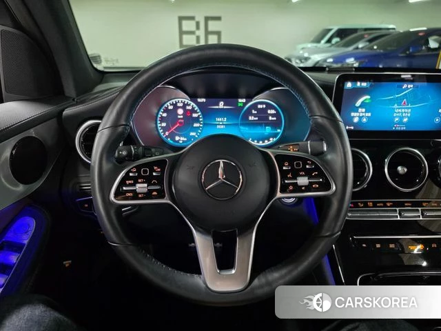 Mercedes-Benz GLC-Class X253 2021 Белый из Кореи, фото 2