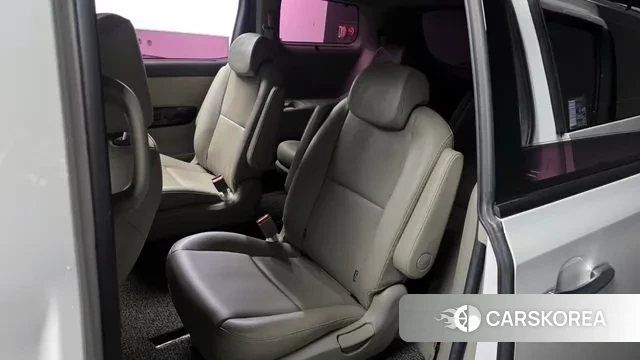 Kia The New Carnival 2018 Белый из Кореи, фото 2