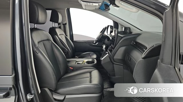Hyundai Staria 2023 Серый из Кореи, фото 2