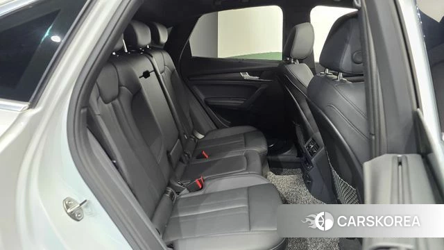 Audi Q5 (FY) 2023 Белый из Кореи, фото 2
