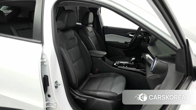 Chevrolet (GM Daewoo) Trax Crossover 2023 Белый из Кореи, фото 2