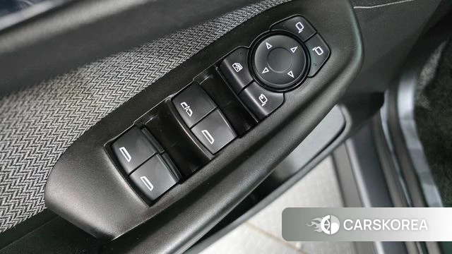 Chevrolet (GM Daewoo) Trailblazer 2020 Серебристо-серый из Кореи, фото 2