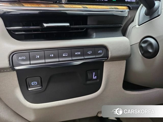 Cadillac Escalade 5th Generation 2022 Черный из Кореи, фото 2