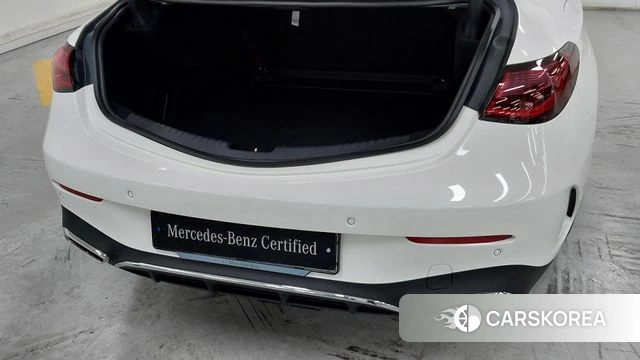 Mercedes-Benz CLE-Class C236 2026 Белый из Кореи, фото 2