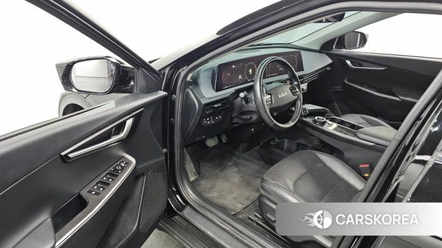 Kia EV6 2022 Черный из Кореи, фото 2
