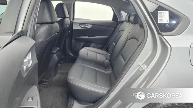 Kia The New K3 2nd generation 2022 Серебристо-серый из Кореи, фото 2