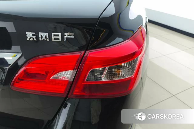 Nissan Sylphy 2023 Черный из Китая, фото 2