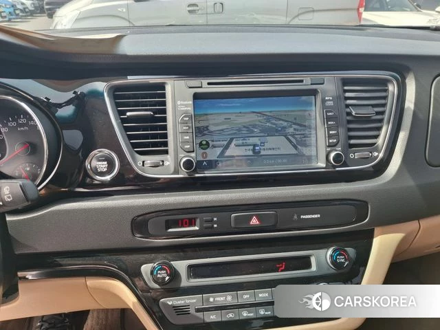 Kia The New Carnival 2018 Жемчужный цвет из Кореи, фото 2