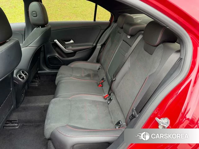 Mercedes-Benz A-Class 2023 Красный из Китая, фото 2