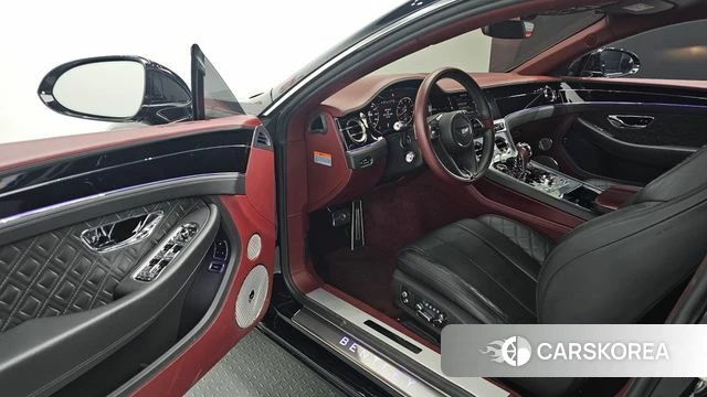 Bentley Continental GT 3rd Generation 2020 Черный из Кореи, фото 2