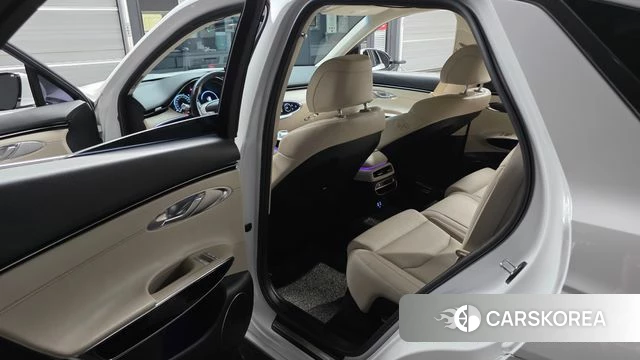 Genesis GV70 2021 Белый из Кореи, фото 2