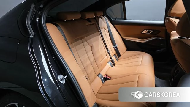 BMW 3 Series (G20) 2023 Черный из Кореи, фото 3