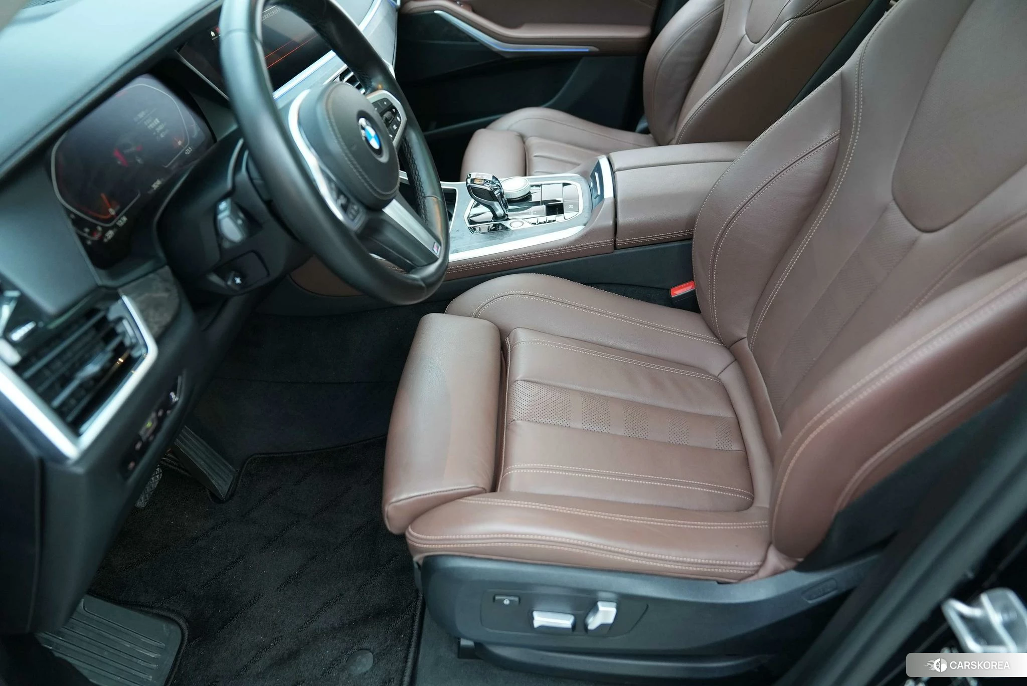 BMW X5 2021 Черный из Китая, фото 2