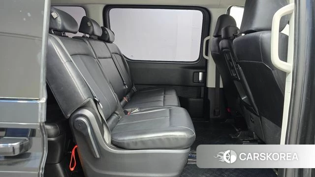 Hyundai Staria 2021 Черный из Кореи, фото 2