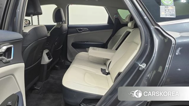 Kia Sportage 5th Generation Hybrid 2022 Серый из Кореи, фото 2