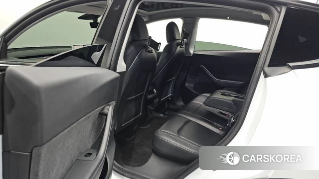 Tesla Model Y 2021 Белый из Кореи, фото 2
