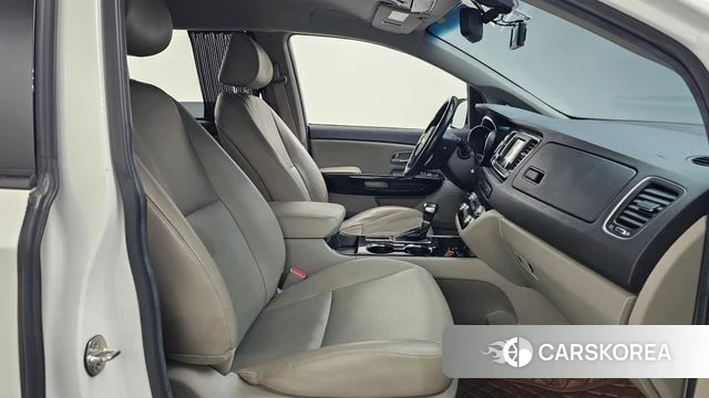 Kia The New Carnival 2018 Белый из Кореи, фото 2