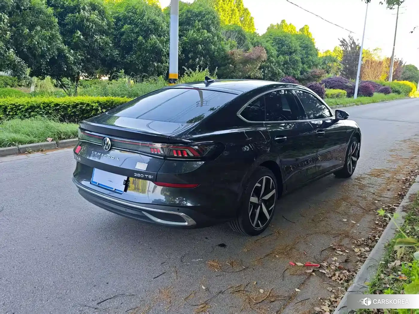 Volkswagen Lamando 2023 Silver/gray из Китая, фото 2