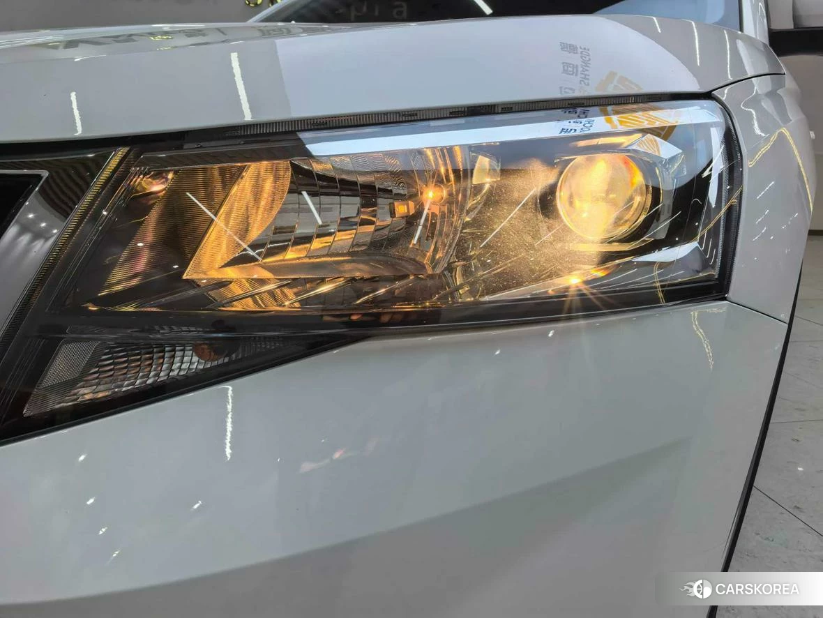 Skoda Kamiq 2022 Белый из Китая, фото 2