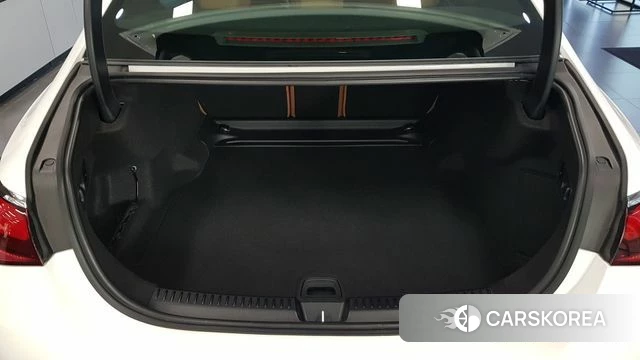 Mercedes-Benz E-Class W214 2026 Белый из Кореи, фото 2