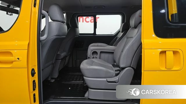 Hyundai The New Grand Starex 2018 Желтый из Кореи, фото 2