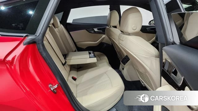 Audi A5 (F5) 2024 Красный из Кореи, фото 2