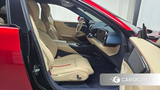 Ferrari Furosange 2025 Красный из Кореи, фото 2