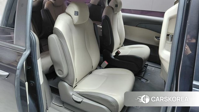 Kia Carnival 4th generation 2021 Серый из Кореи, фото 2