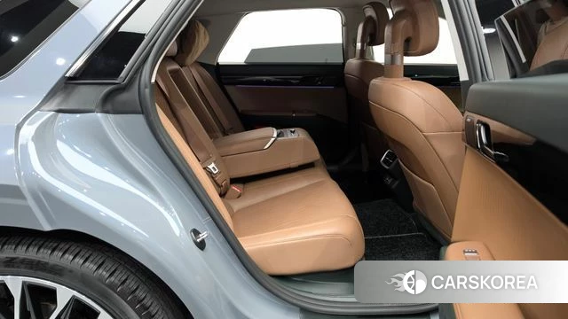 Hyundai Grandeur (GN7) 2023 Серебристо-серый из Кореи, фото 2