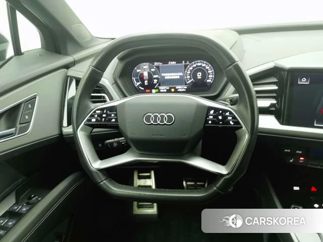 Audi Q5L 2023 Белый из Китая, фото 2