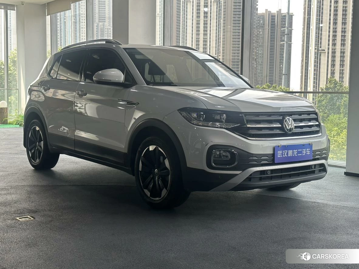 Volkswagen Tacqua 2021 Белый из Китая, фото 2
