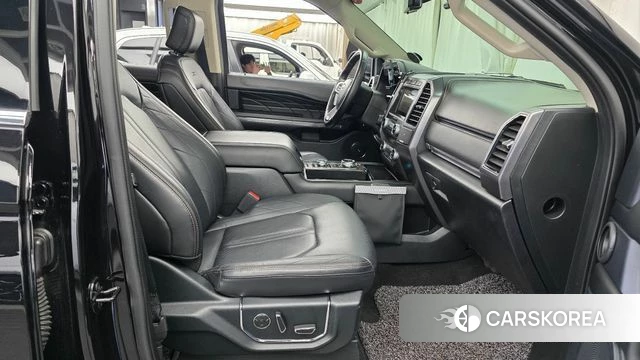 Ford Expeditation 2021 Черный из Кореи, фото 2