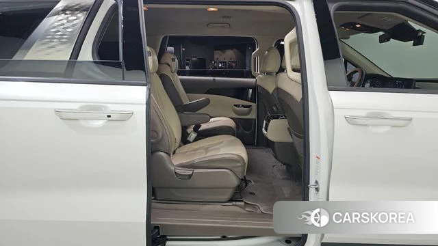 Kia Carnival 4th generation 2023 Белый из Кореи, фото 2