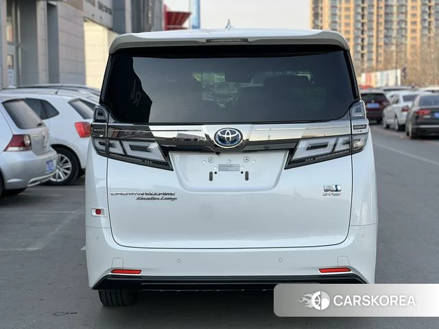 Toyota Vellfire 2022 Белый из Китая, фото 2