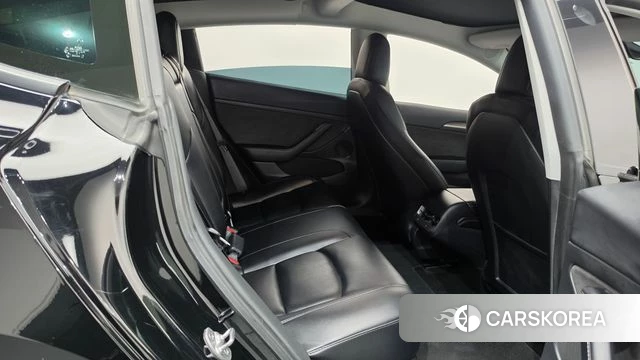 Tesla Model 3 2021 Черный из Кореи, фото 2