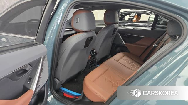 BMW i5 (G60) 2023 Синий нефрит из Кореи, фото 2