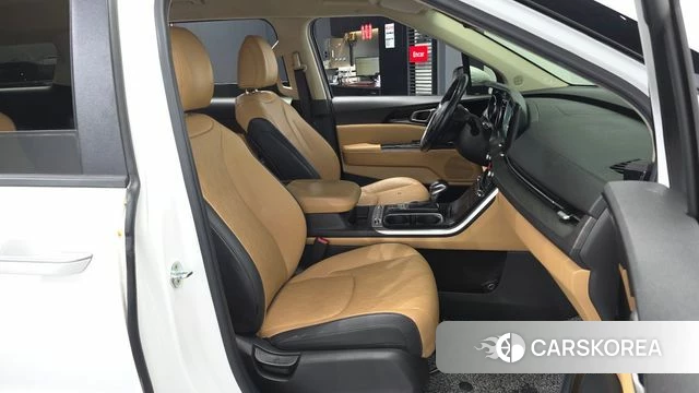Kia Carnival 4th generation 2022 Белый из Кореи, фото 2