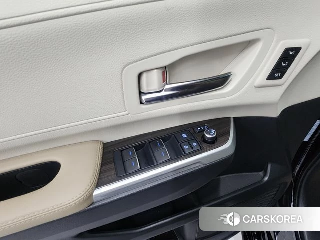 Toyota Sienna 4th Generation 2022 Черный из Кореи, фото 2