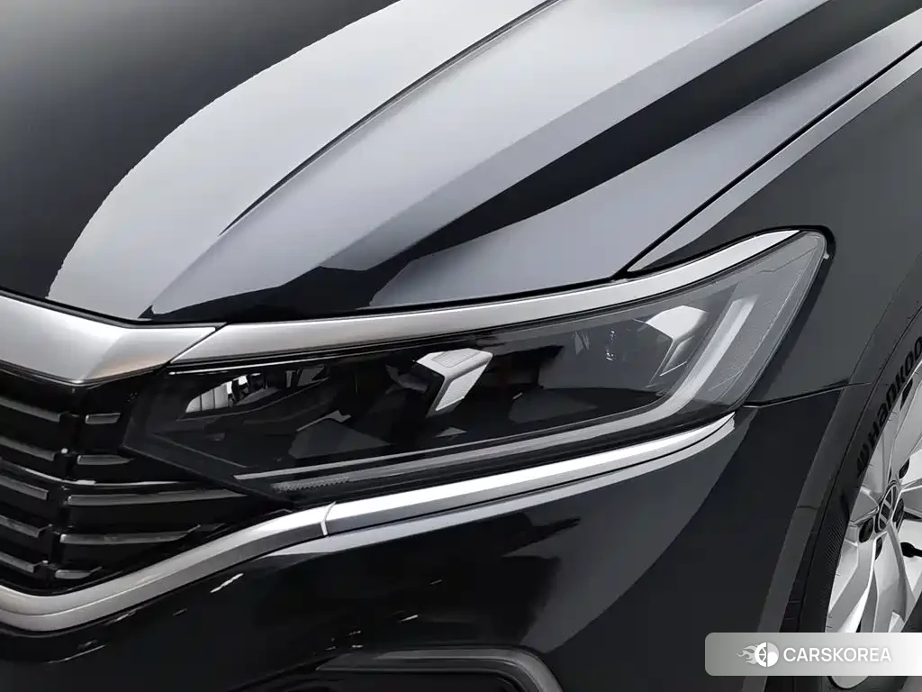 Volkswagen Passat 2023 Черный из Китая, фото 2