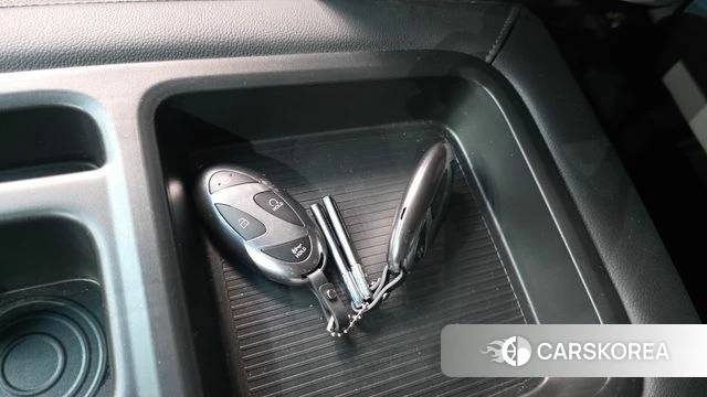 Hyundai The New Staria 2026 Желтый из Кореи, фото 2