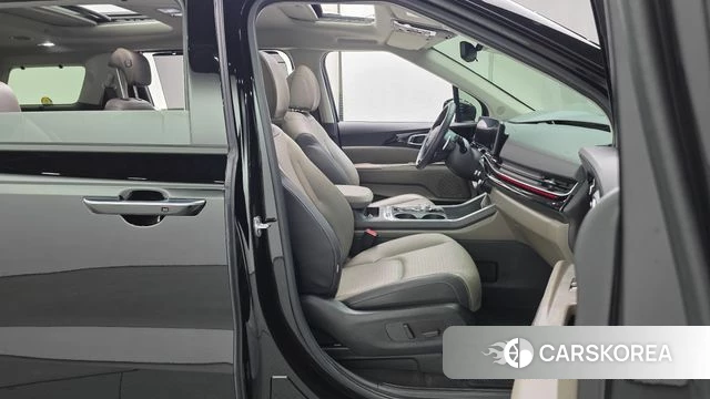 Kia The New Carnival 4th Generation 2024 Черный из Кореи, фото 2