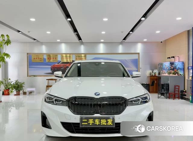 BMW i3 2023 Белый из Китая, фото 2