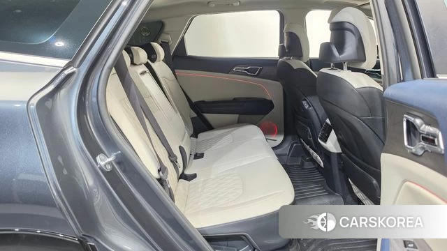 Kia Sportage 5th Generation Hybrid 2023 Серый из Кореи, фото 2