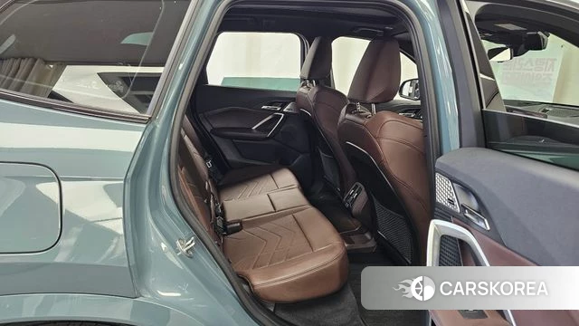 BMW iX1 (U11) 2024 Синий нефрит из Кореи, фото 2