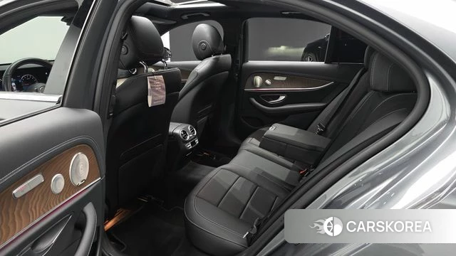 Mercedes-Benz E-Class W213 2021 Серый из Кореи, фото 2
