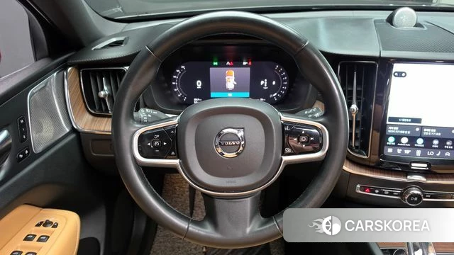 Volvo XC60 second Generation 2022 Серый из Кореи, фото 2