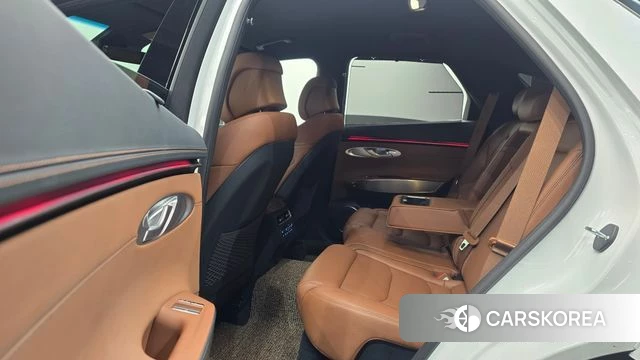 Genesis GV70 2024 Белый из Кореи, фото 2