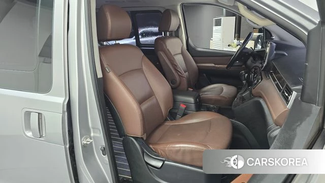 Hyundai The New Grand Starex 2018 Серебряный из Кореи, фото 2